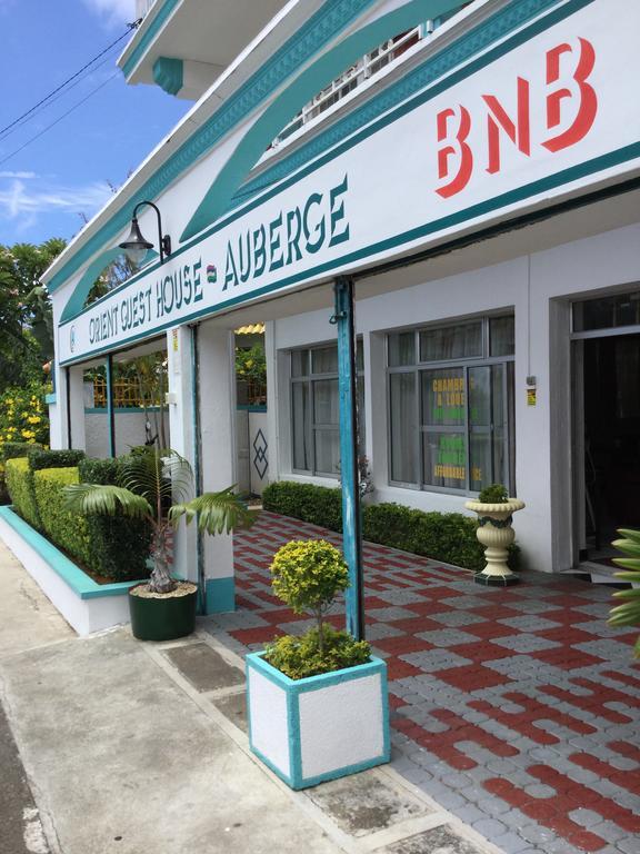 Orient Guesthouse Auberge Mahébourg Exteriör bild